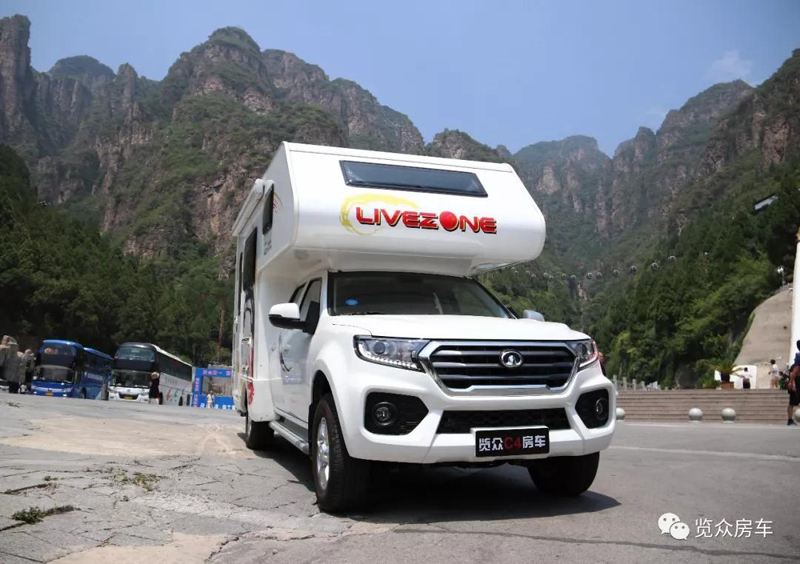 房車還就要選汽油、四驅、兩米大床