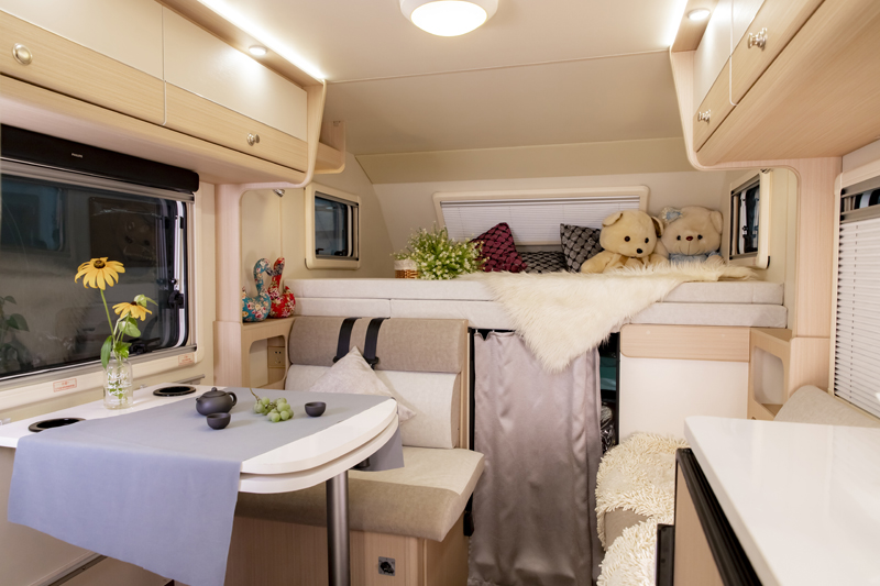 想要大床房車，可以看這兩款