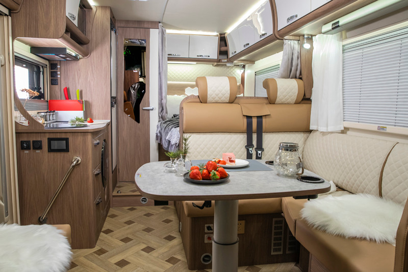 這款適合帶老人和孩子出行的房車(chē) 這款適合帶老人和孩子出行的房車(chē)