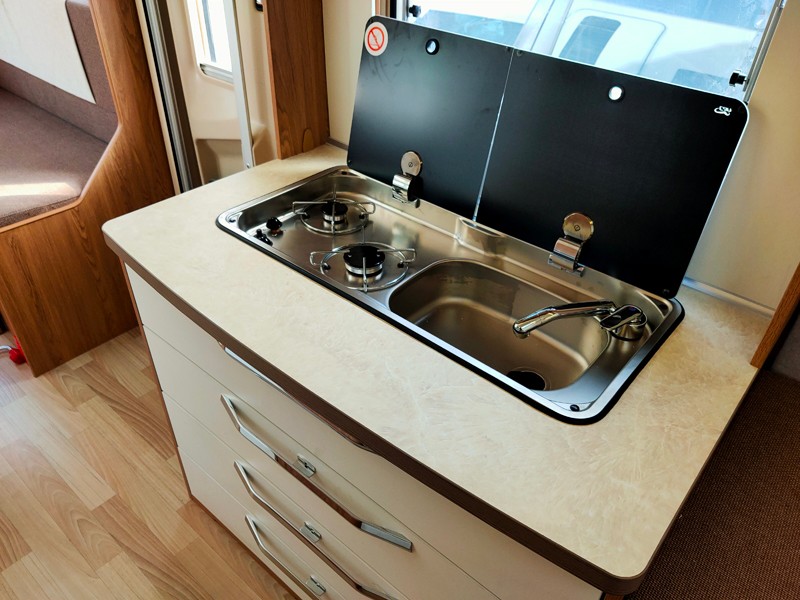 新品上市，這款拖掛房車值得選擇