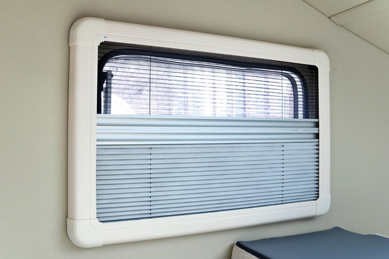 這款房車，勁大省油還是四驅房車