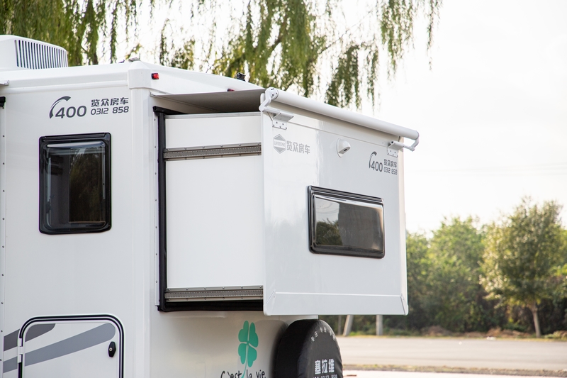 塞拉維雙拓展房車,你想象不到的空間舒適性 塞拉維雙拓展房車,你想象不到的空間舒適性